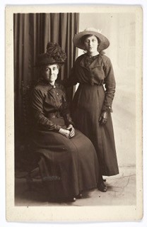 Amelia Bryant and daughter Doris